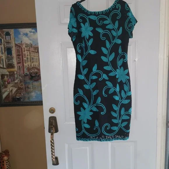 ROMAN DRESS - Picture 4 of 4